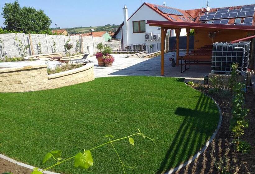 بنسيون Penzion U Buštíků