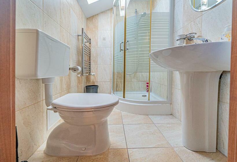 Pension Onix Vienna Airport