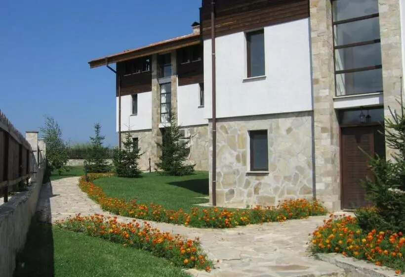 Resort Chamkoria Chalets