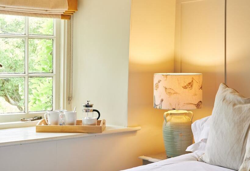 فندق صغير The Plough Inn