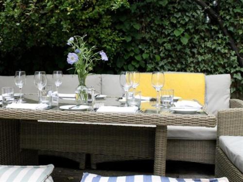 فندق صغير The Plough Inn