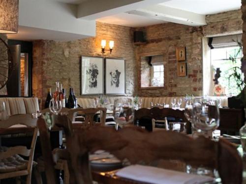 فندق صغير The Plough Inn