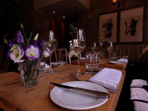 فندق صغير The Plough Inn