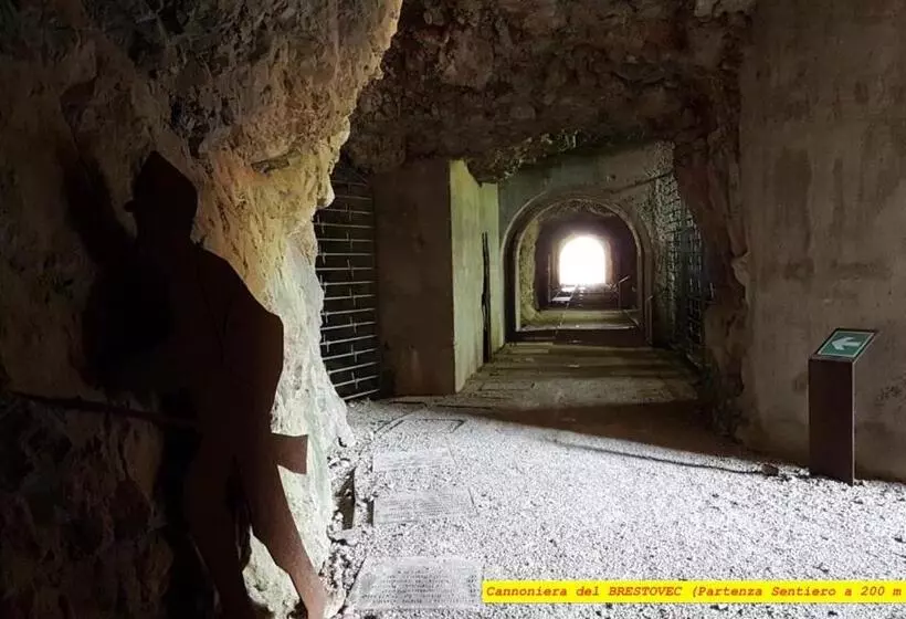 ベッドアンドブレックファースト Al Vecchio Glicine