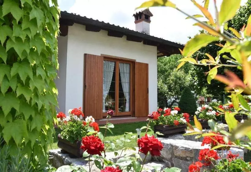 ベッドアンドブレックファースト Al Vecchio Glicine