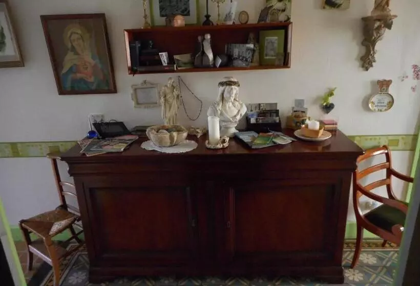 ベッドアンドブレックファースト Chambres D Hôtes Au Presbytère