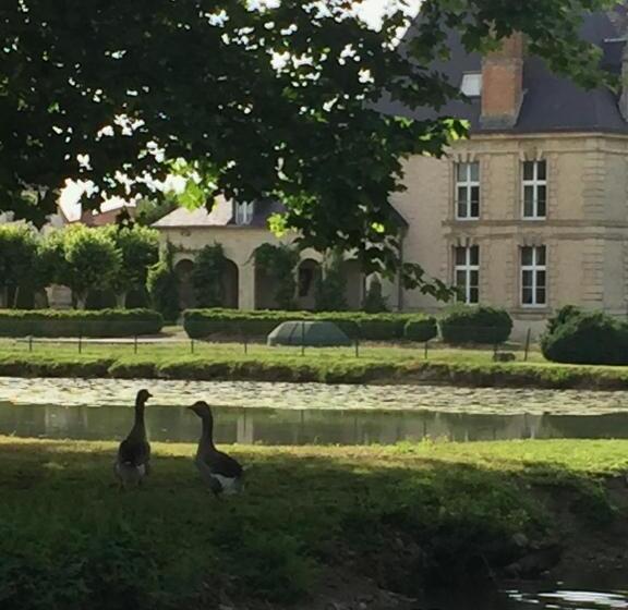住宿加早餐  Château De Vitry La Ville