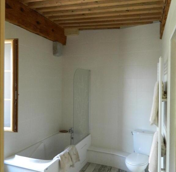 تختخواب و صبحانه Gite De L école