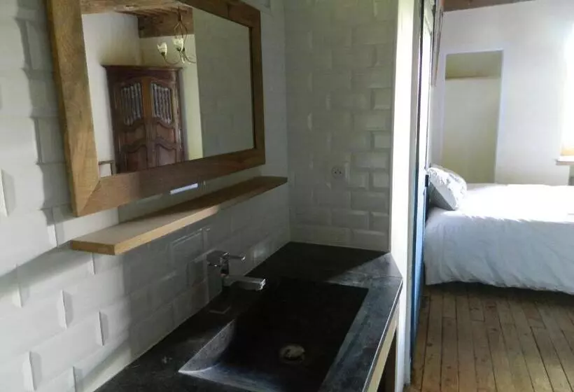 ベッドアンドブレックファースト Gite De L école