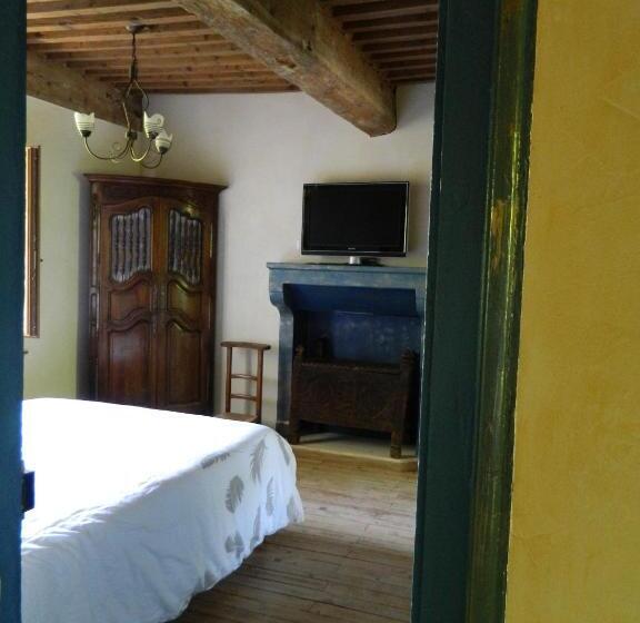 تختخواب و صبحانه Gite De L école