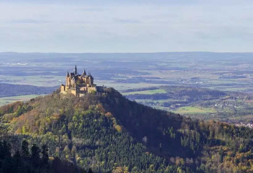Aamiaismajoitus (B&B) Gästehaus Burgblick