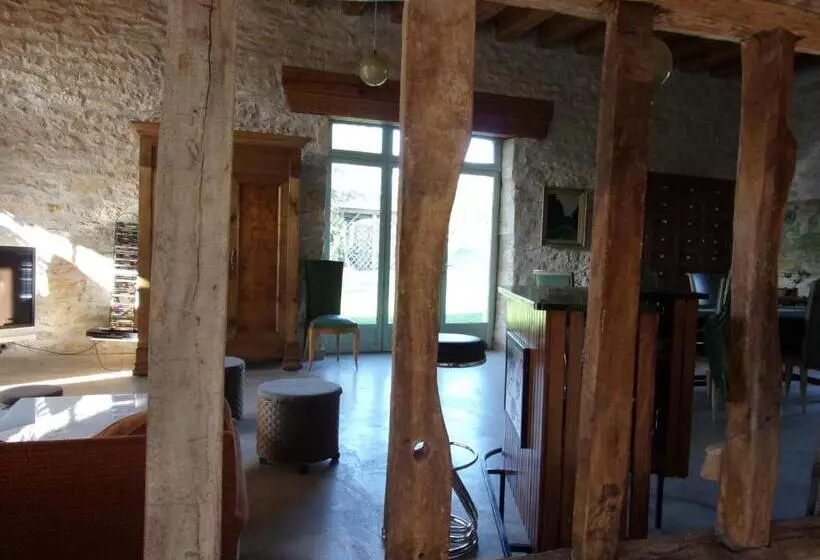 Aamiaismajoitus (B&B) Gîte L Ange Blanc 20 Personnes