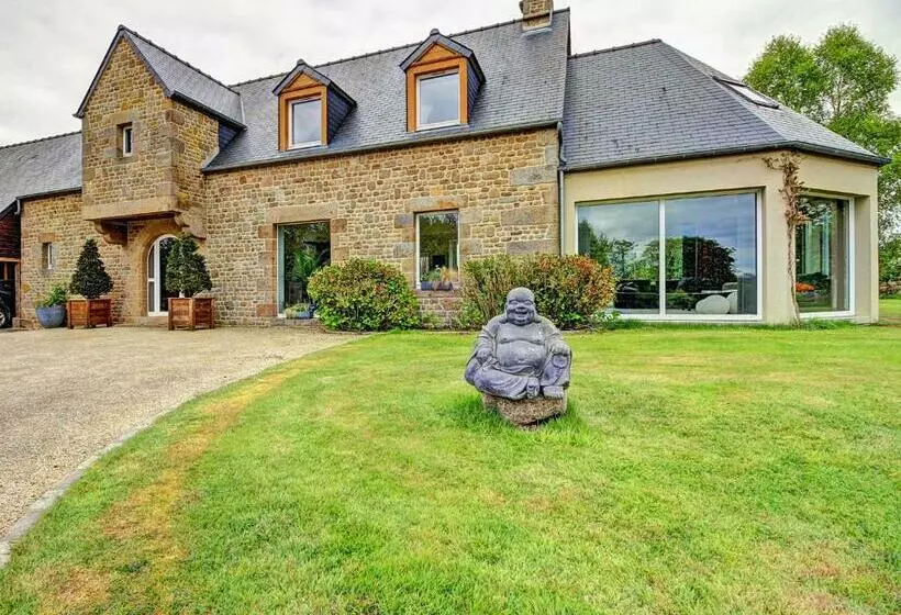 ベッドアンドブレックファースト Le Bouddha Du Lac