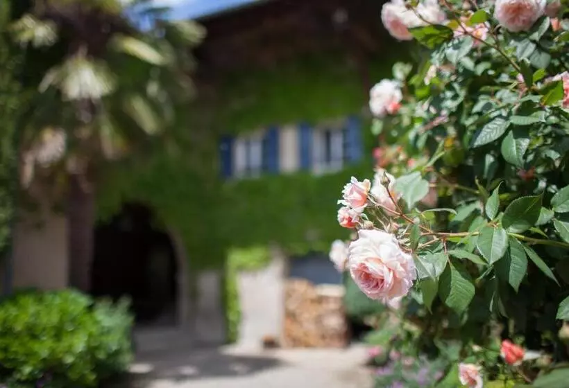 Aamiaismajoitus (B&B) Le Clos Du Perret