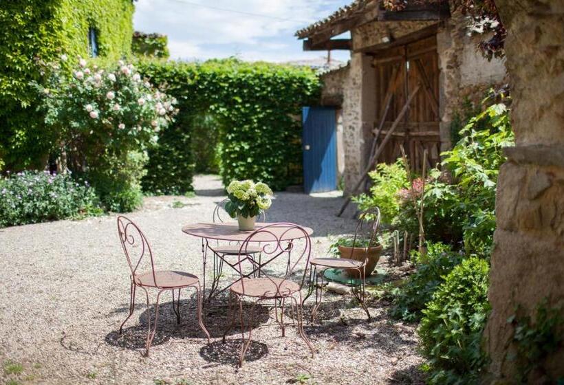 مبيت وإفطار Le Clos Du Perret