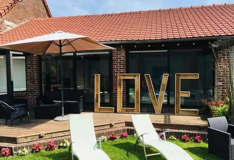 ベッドアンドブレックファースト Les Chambres De Saint Hilaire