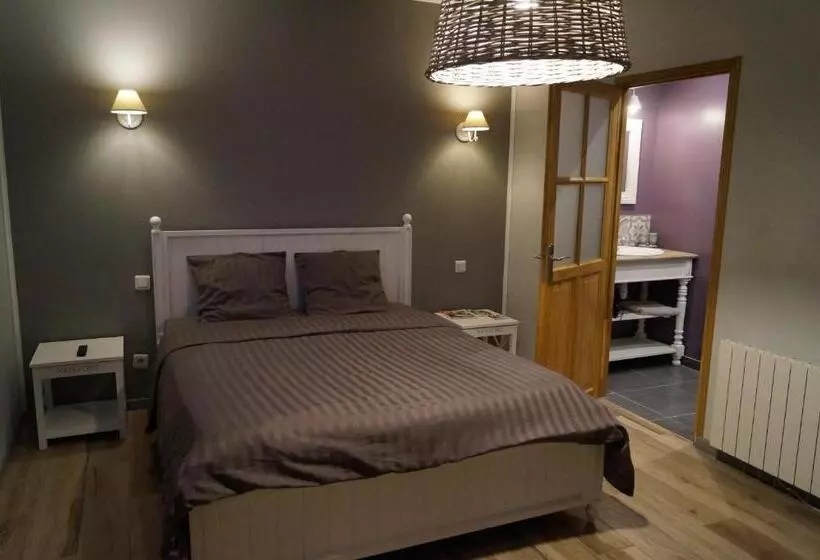 ベッドアンドブレックファースト Les Chambres De Saint Hilaire