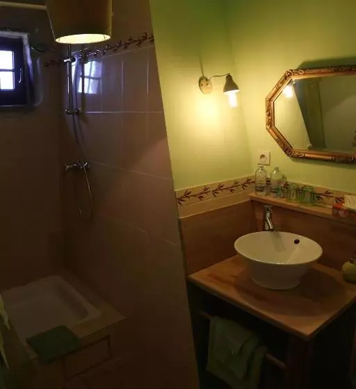 Aamiaismajoitus (B&B) Les Grandes Fontaines