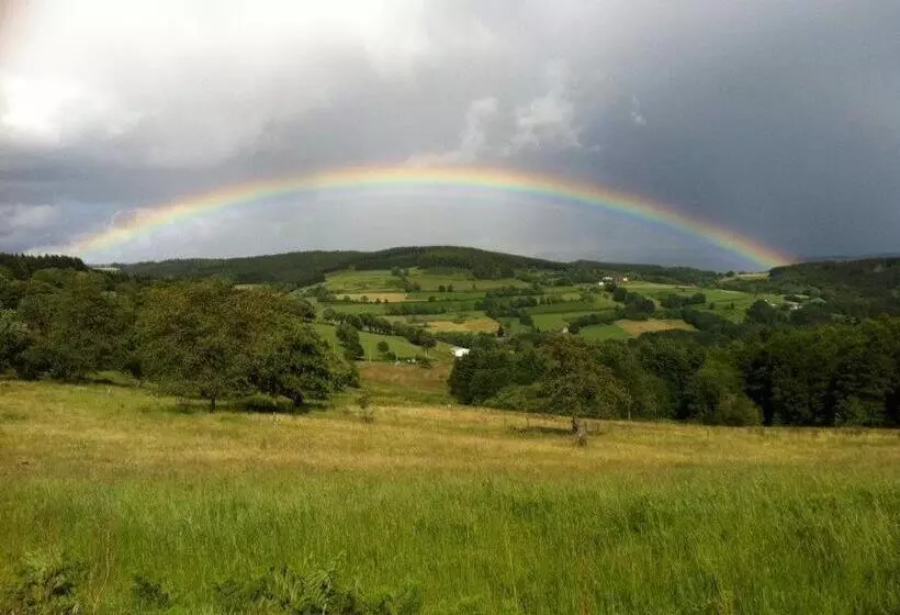 Aamiaismajoitus (B&B) Les Grandes Fontaines