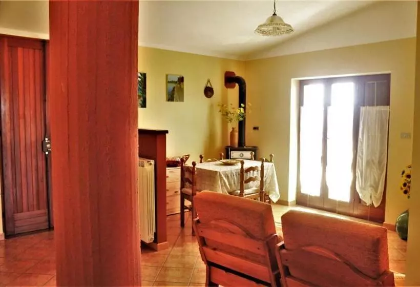 Aamiaismajoitus (B&B) Mansarda Fiorita