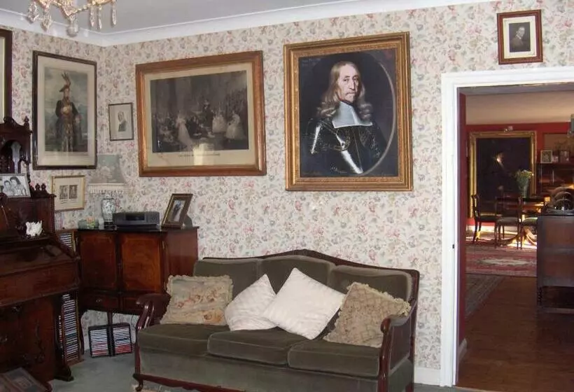 Aamiaismajoitus (B&B) The Old School House Mordington