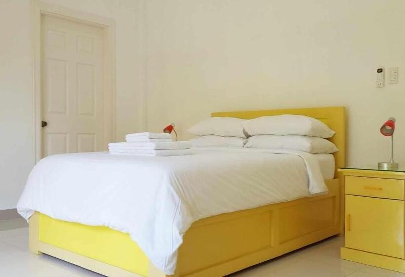 Bohol White House Bed & Breakfast