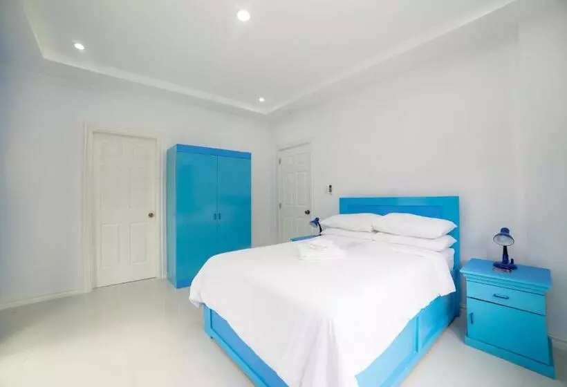 Bohol White House Bed & Breakfast