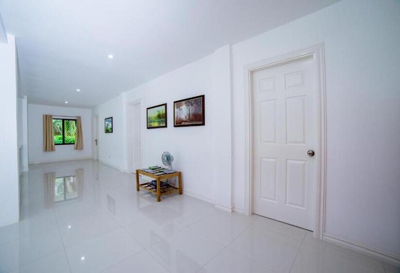 Bohol White House Bed & Breakfast