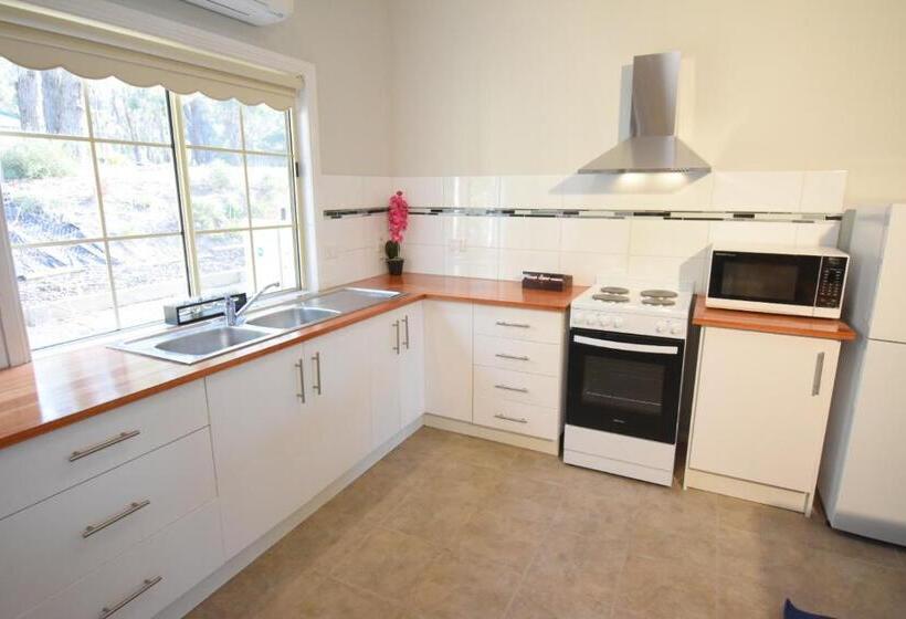 בית מלון כפרי Emu Lodge Country Retreat