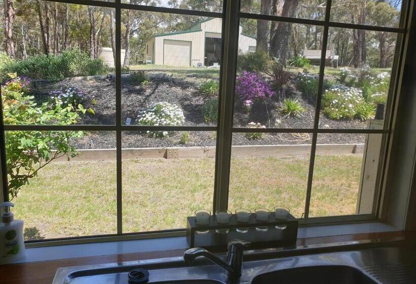 בית מלון כפרי Emu Lodge Country Retreat