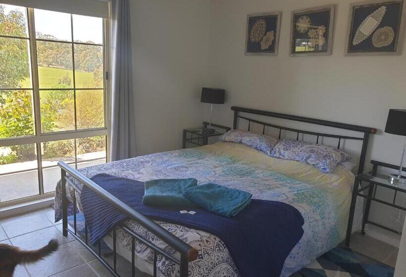 בית מלון כפרי Emu Lodge Country Retreat