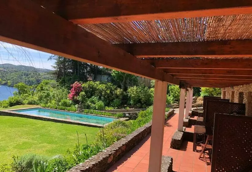 Hotelli Quinta Do Troviscal
