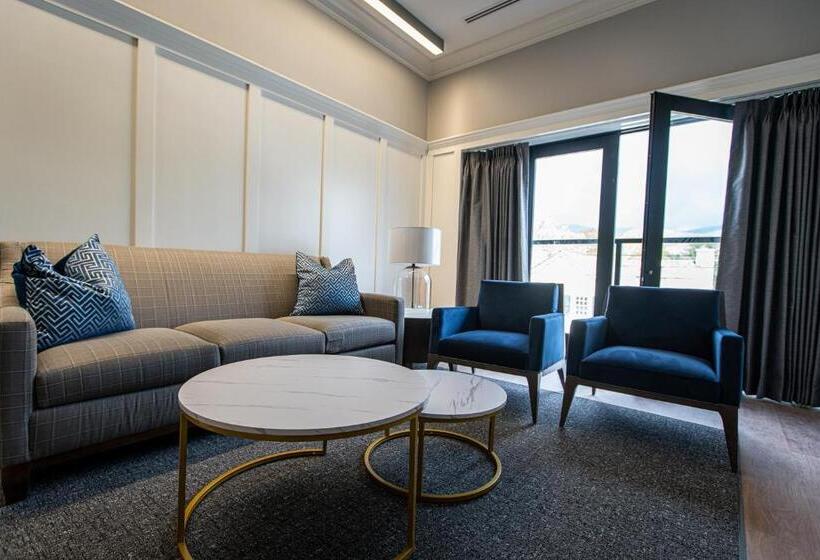 ホテル The Schoolhouse