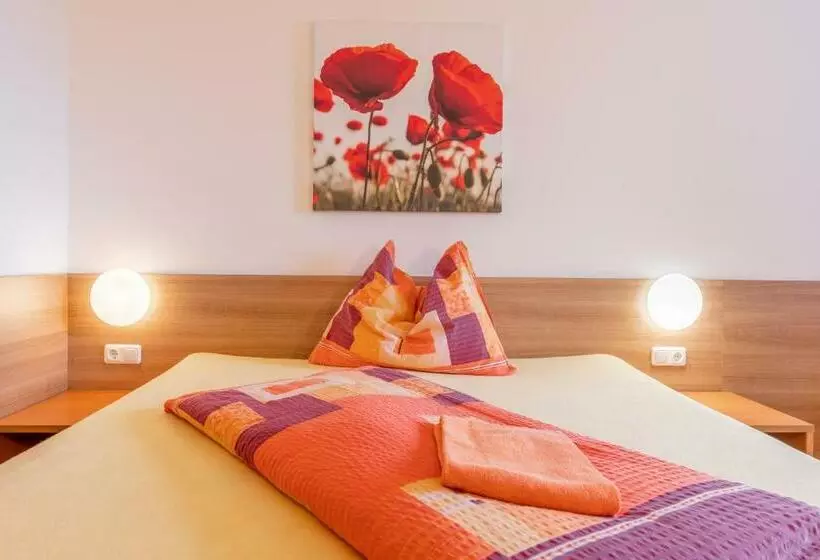 Oekotel Treffpunkt Föhrenhain