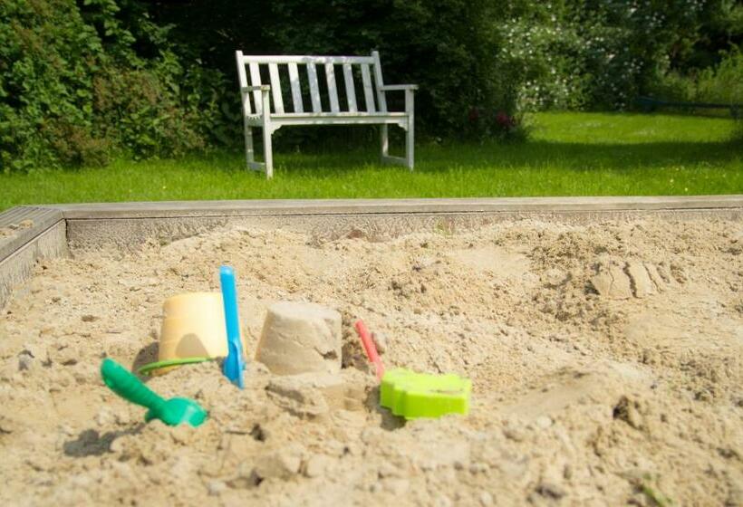 膳宿费 Adelheidshof