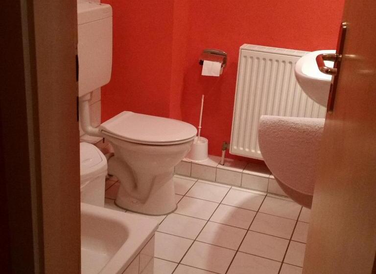 膳宿费 Adelheidshof