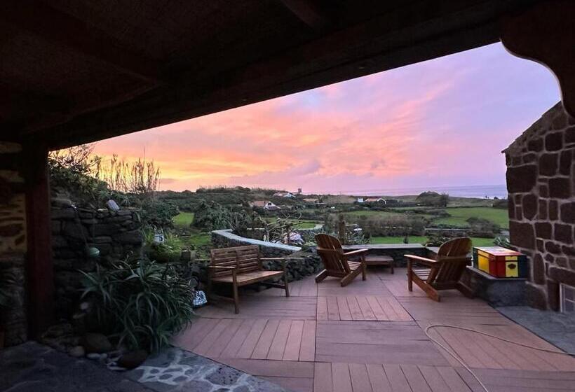 פנסיון Caldeira Guesthouse