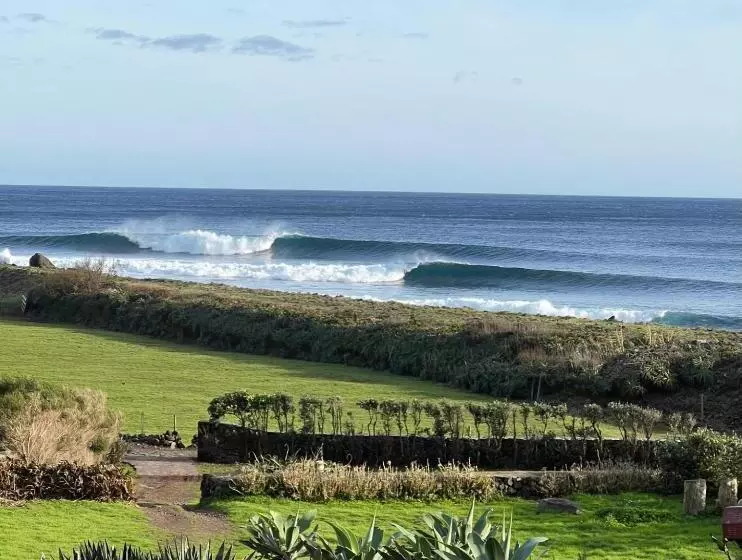 ペンション Caldeira Guesthouse