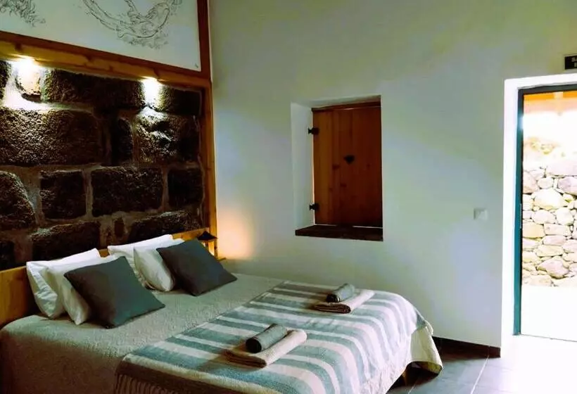 ペンション Caldeira Guesthouse