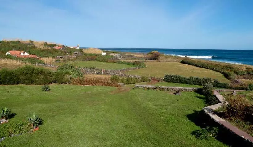 ペンション Caldeira Guesthouse