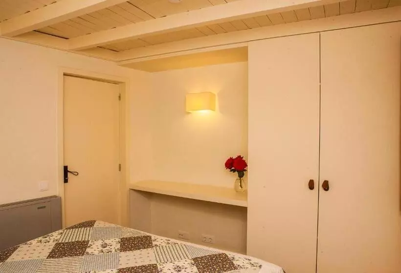 Majatalo Casal De Tralhariz   Turismo De Habitacao