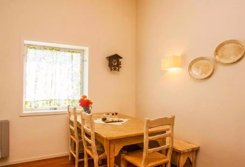 Majatalo Casal De Tralhariz   Turismo De Habitacao