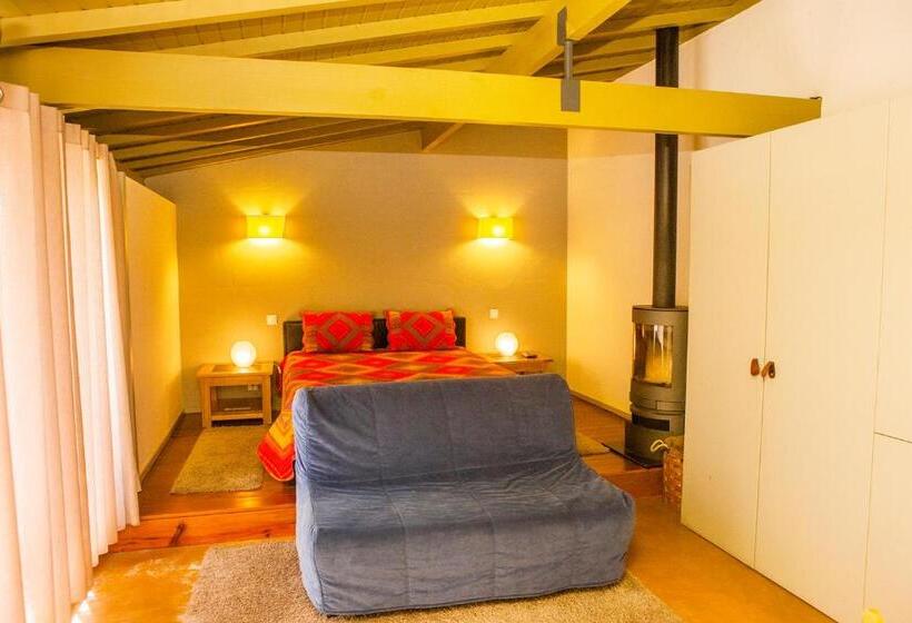 بنسيون Casal De Tralhariz   Turismo De Habitacao