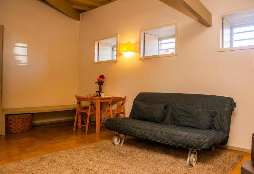 بنسيون Casal De Tralhariz   Turismo De Habitacao