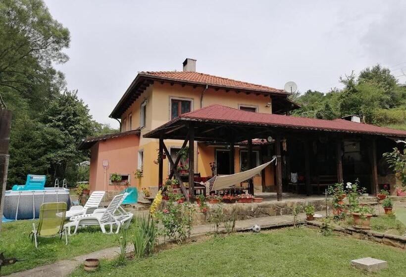 بنسيون къща цвети 1 трявна