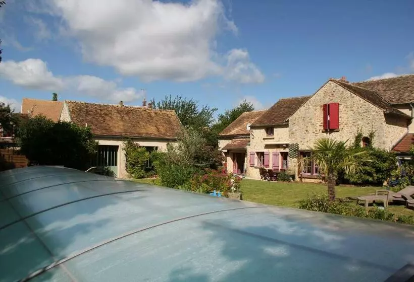 Majatalo La Closerie Dauvilliers