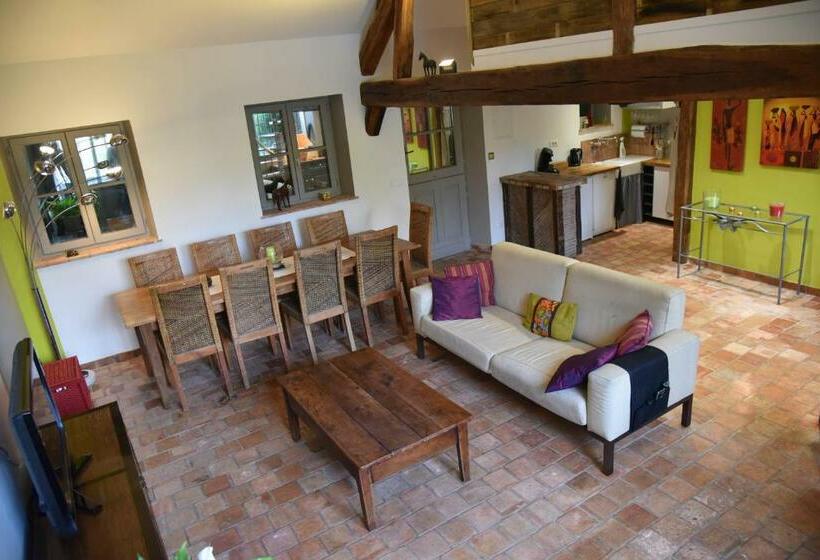 פנסיון La Closerie Dauvilliers