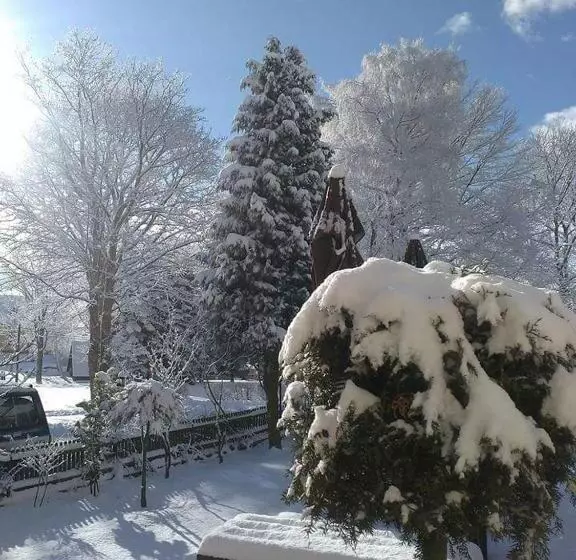 Majatalo Penzion Blatno