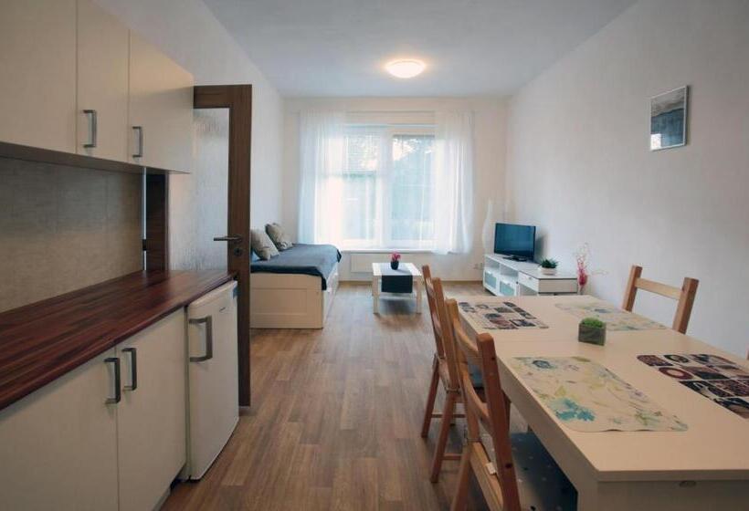 פנסיון Penzion   Apartments Pod Javořicí