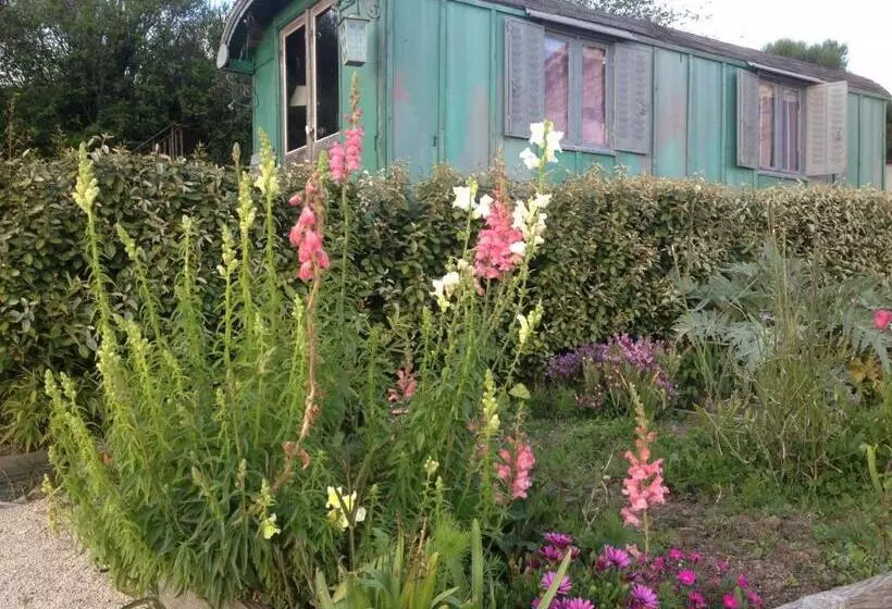 ペンション Une Roulotte à La Campagne